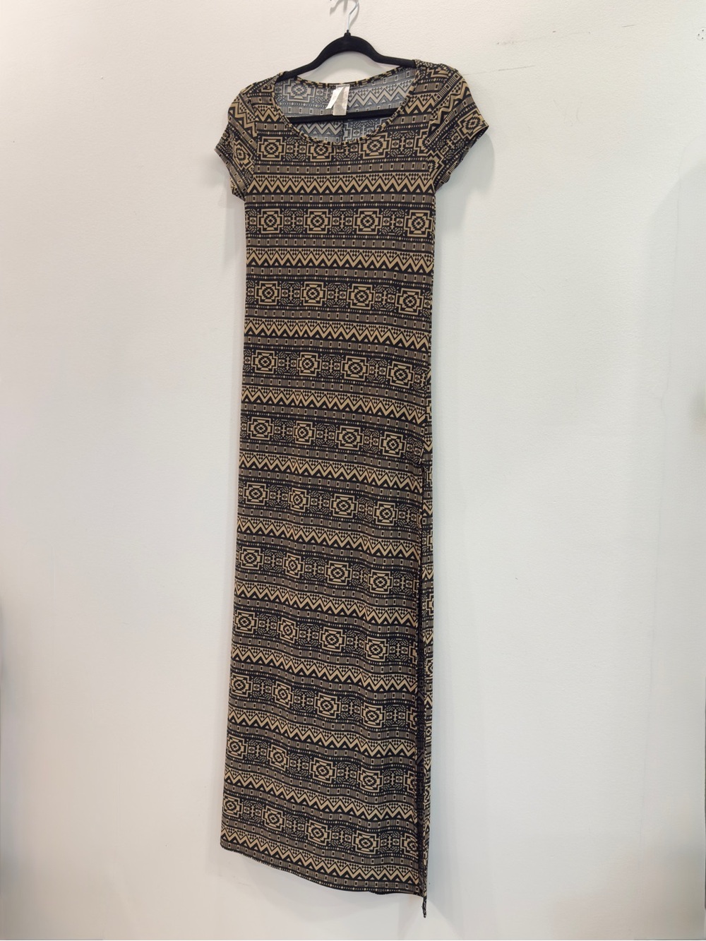 Lyss Loo Black and Tan Patterned Short Sleeve Maxi Dress